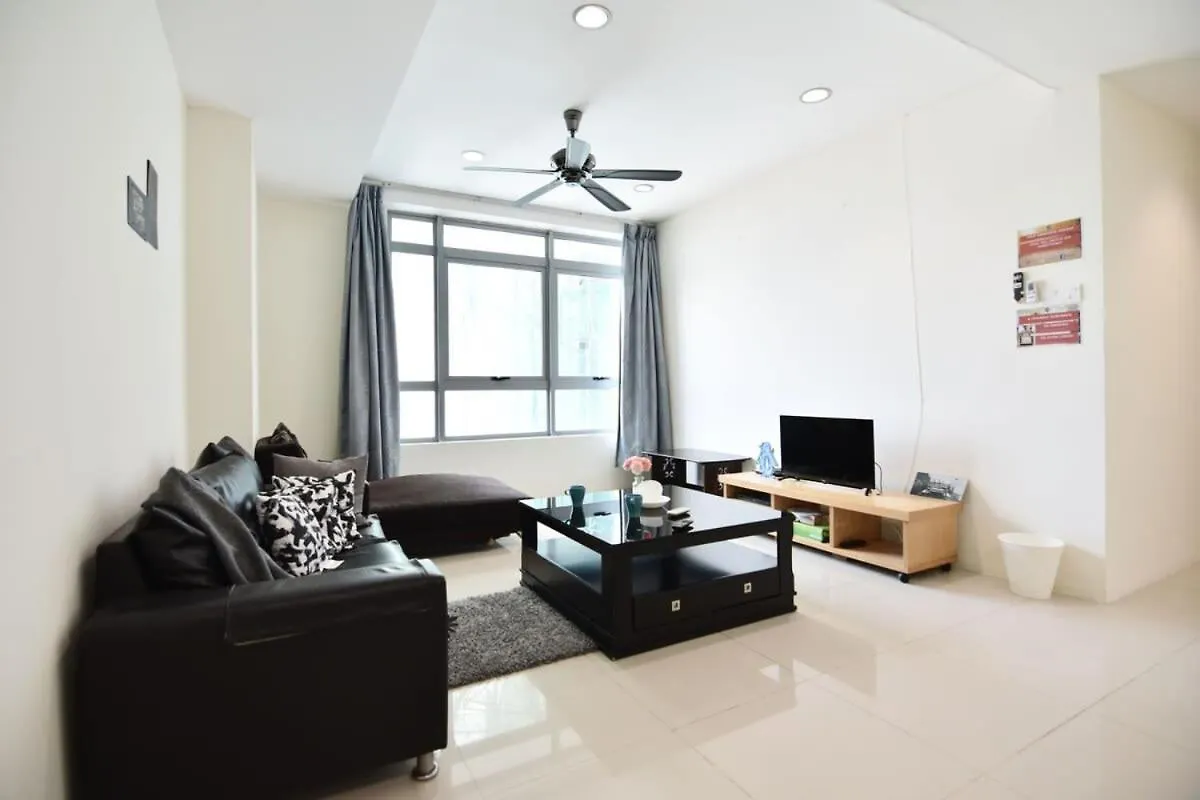 Bright 3Br Apt Free Parking Near Lalaport Klcc 吉隆坡 公寓
